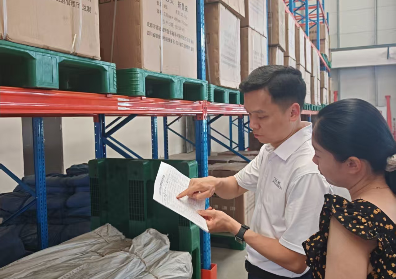 区发展改革委聚焦汛期安全开展应急物资储备检查