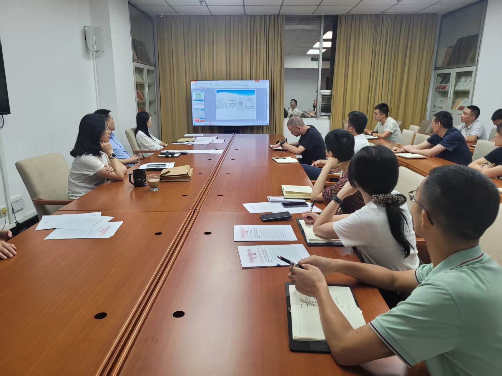 精准规范政府采购流程——沙坪坝区机关事务管理局举办2025年第二期机关事务微讲堂活动