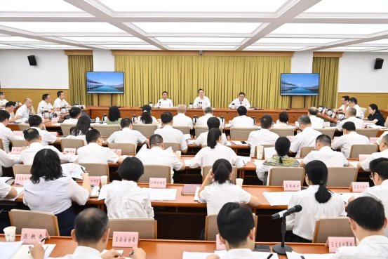 沙坪坝区招商引资攻坚大会召开 吹响“冲锋号” 打响“攻坚战” 全面掀起招商引资新热潮