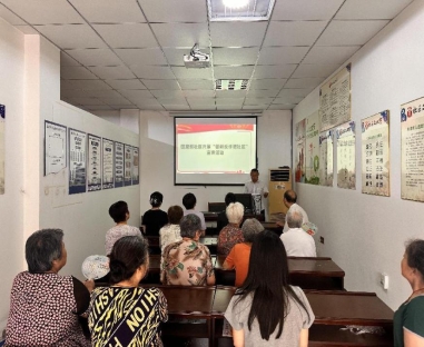 回龙坝镇：回龙坝社区开展“银龄反诈进社区”宣讲活动