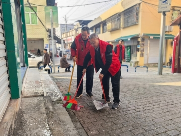 回龙坝镇：回龙坝社区开展环境整治志愿活动