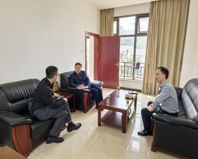 回龙坝镇：五云山村开展“助企纾困”专题调研活动