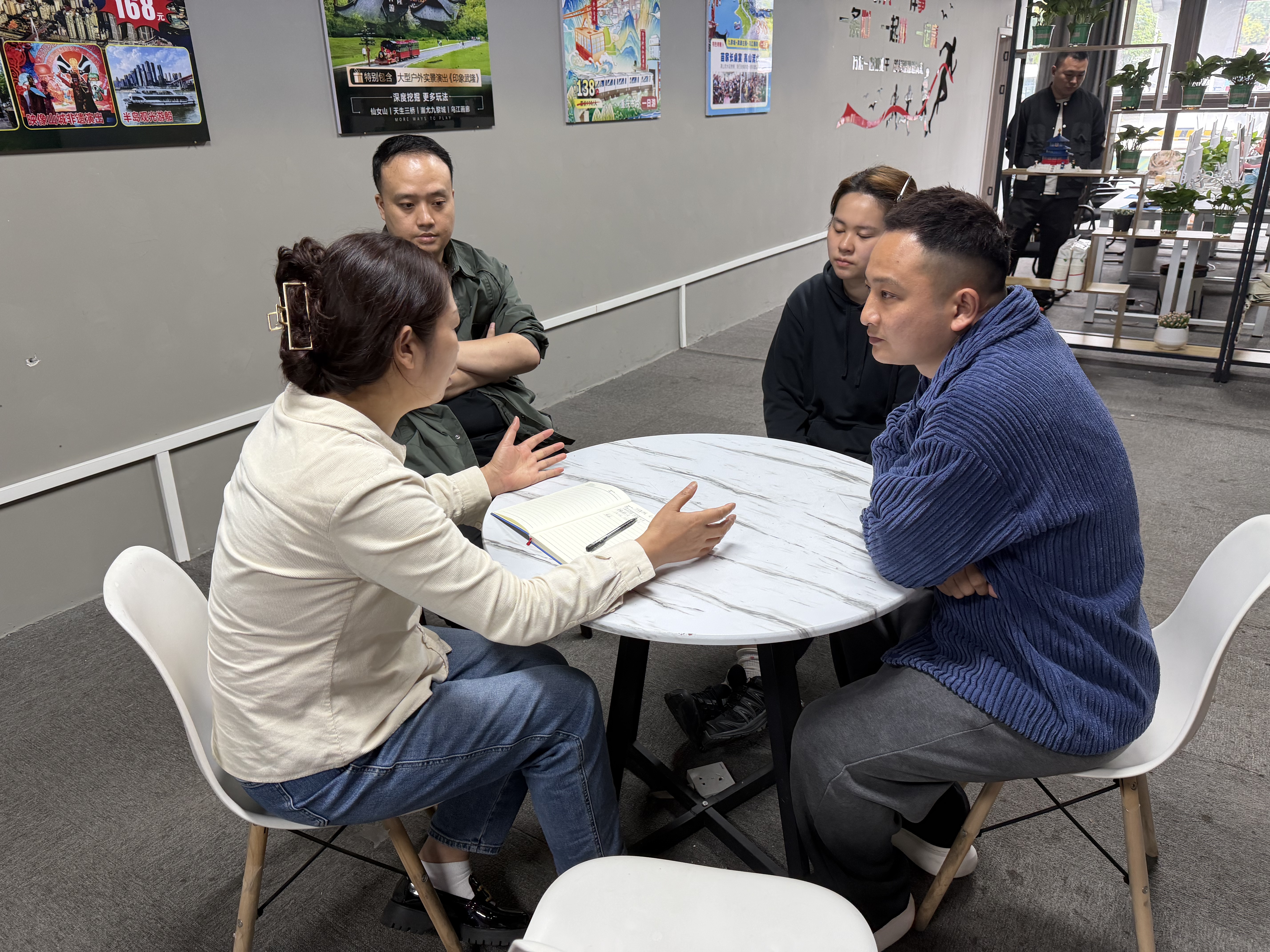 20260506-石井坡街道石滨路社区走访辖区企业调解用工纠纷.jpg