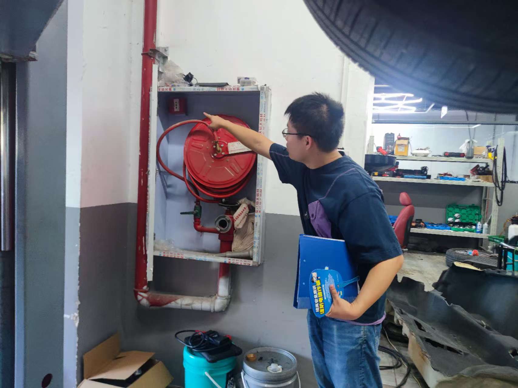 覃家岗街道梨园社区织密“巡查网” 筑牢辖区“安全墙”