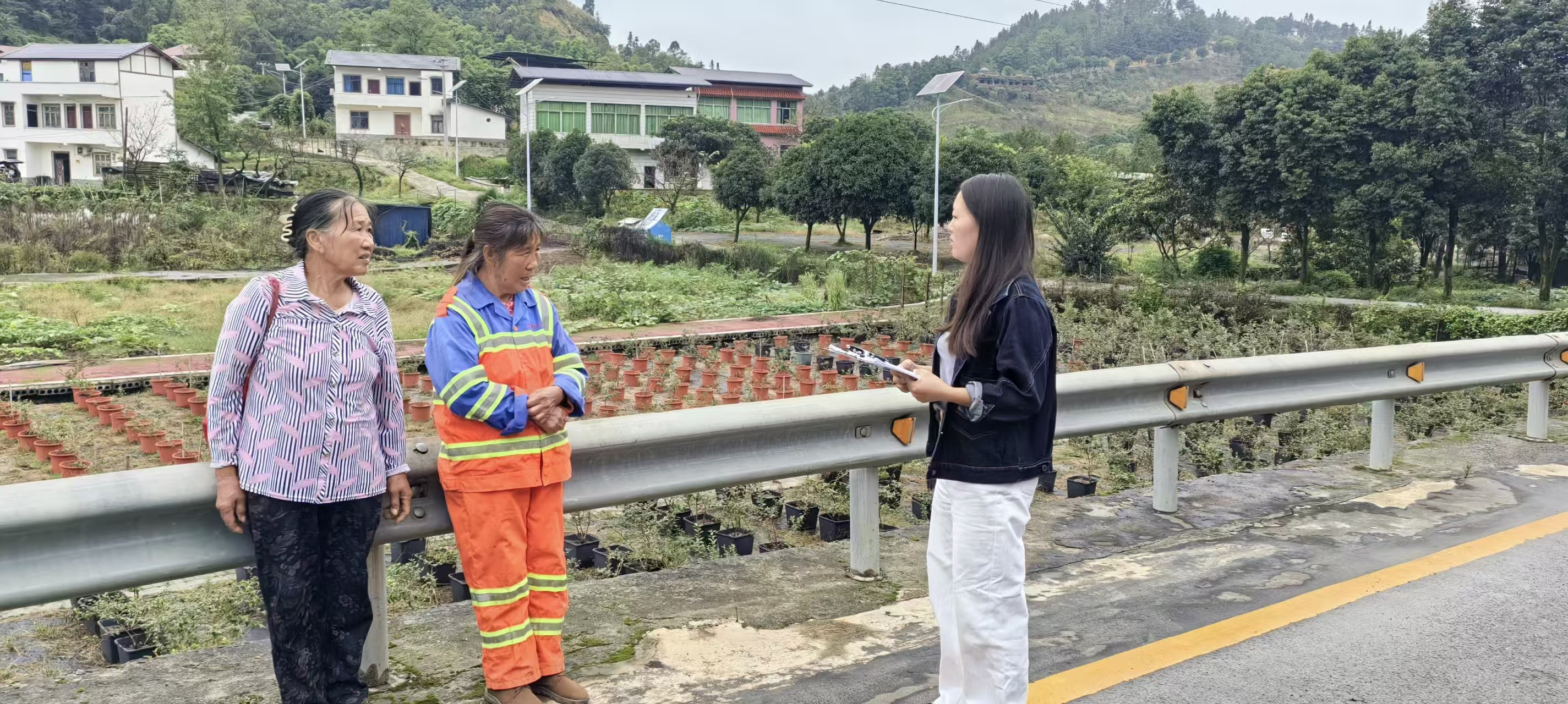 中梁镇：渝见石榴红 同心共繁荣——民族团结进步宣传月活动