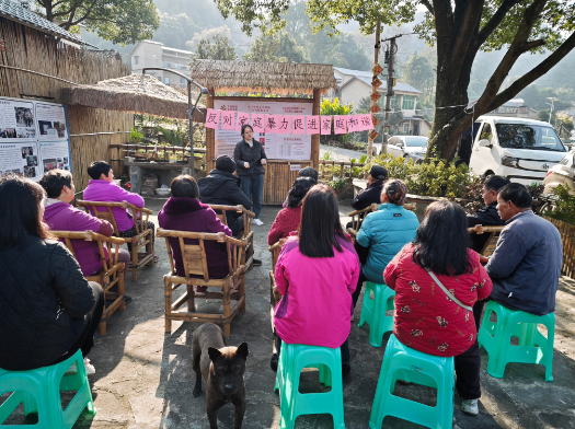 中梁镇：永宁寺村妇联开展“反对家庭暴力 促进家庭和谐”宣传活动